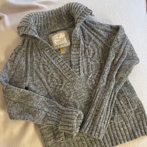 American Eagle Outfitters Gray Cable Knit Cowl Sweater Like New
